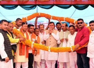 सीएम धामी ने ‘सल्ट क्रांति’ के अवसर पर खुमाड़, सल्ट में आयोजित शहीद दिवस कार्यक्रम में किया प्रतिभाग, शहीदों की प्रतिमा पर की पुष्पांजलि