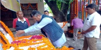 गढ़वाल हितैषिणी सभा दिल्ली के शिष्टमंडल ने देहरादून स्थित शहीद स्मारक पर राज्य आंदोलनकारी शहीदों को श्रद्धांजलि देकर किया याद