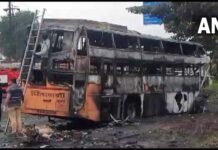 महाराष्ट्र के नासिक में बस और ट्रक की टक्कर में 11 यात्रियों की जलकर मौत, कई घायल