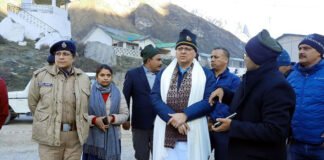 पीएम मोदी के दौरे से पहले बदरीनाथ पहुंचे सीएम धामी, विभिन्न विकास कार्यों का किया स्थलीय निरीक्षण CM Dhami reached Badrinath