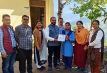 ब्लॉक स्तरीय चित्रकला प्रतियोगिता में दीक्षा पंवार रही प्रथम Diksha Panwar was the first in the block level painting competition