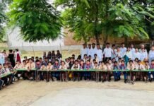 नुक्कड़ नाटक का मंचन कर स्वच्छता के प्रति किया जागरूक Made aware of cleanliness by staging street plays