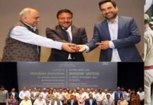 बॉलीवुड अभिनेता पंकज त्रिपाठी मतदाताओं को करेंगे जागरूक, चुनाव आयोग ने बनाया नेशनल आइकन Pankaj Tripathi a national icon