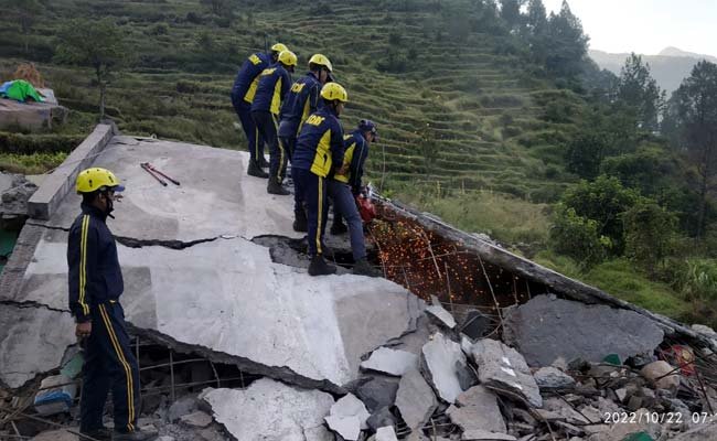 THARALI PENGARH VILLAGE LANDSLIDE