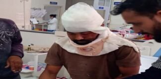 बाइक फिसलने से दो युवक गंभीर रूप से घायल, हायर सेंटर रेफर