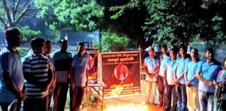 स्व. अंकिता भंडारी को न्याय दिलाने की मांग को लेकर उत्तराखंड समाज के लोगों ने इंदिरापुरम, गाजियाबाद में निकाला कैंडिल मार्च