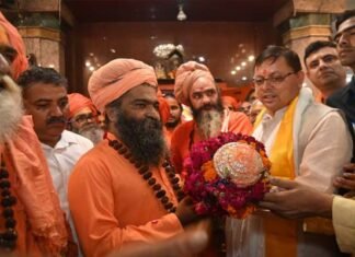 सीएम धामी ने पवित्र ‘छड़ी यात्रा’ का किया शुभारंभ, चारधाम के लिए हुई रवाना
