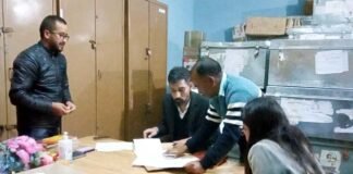 पौड़ी के नवनियुक्त डीएम ने संभाला कार्यभार, पत्रकारों से बातचीत के दौरान गिनाई अपनी प्राथमिकतायें pauri DM ashish kumar chauhan