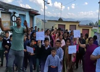 अंकिता को न्याय के लिए उत्तराखंड बंद का रहा मिला जुला असर, देखें पौड़ी, श्रीनगर से देहरादून तक कैसा रहा बंद