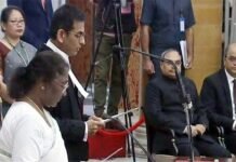 जस्टिस डीवाई चंद्रचूड़ बने भारत के 50वें मुख्य न्यायाधीश, राष्ट्रपति द्रौपदी मुर्मू ने दिलाई शपथ Justice DY Chandrachud