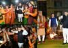 सीएम धामी ने मुख्यमंत्री आवास पर भैलो खेलकर मनाई इगास, अपनी लोक परम्पराओं एवं लोक संस्कृति को आगे बढ़ाने का किया आह्वान cm-dhami ne mukhyamantri awas par bhailo khelakar manayi igaas