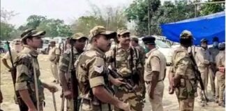 CRPF जवान ने साथियों पर चलाई गोली, दो की मौत, गुजरात चुनाव के लिए ड्यूटी पर तैनात है बटालियन CRPF jawan opened fire on colleagues, two died, on duty for Gujarat elections