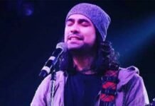 जुबिन नौटियाल ने इंडिया एक्सपो मार्ट ग्रेटर नोएडा में बांधा समां, बॉलीवुड के प्रसिद्ध सिंगर के गानों पर झूमे लोग Jubin Nautiyal performed at India Expo Mart Greater Noida