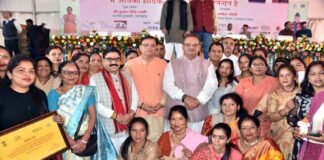 सीएम धामी ने लखपति दीदी योजना का किया शुभारंभ, जानिए जानिए क्या है लखपति दीदी योजना? Lakhpati Didi Scheme
