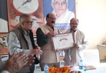 जयंती पर याद किए गए चंदोला, तीन वरिष्ठ पत्रकारों का हुआ सम्मान Vishwambhar Dutt Chandola Eminent Journalist