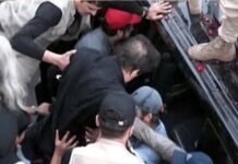 पाकिस्तान के पूर्व पीएम इमरान खान पर एके-47 से की गई फायरिंग, हमले में बाल-बाल बचे attack on Pakistan PM Imran Khan