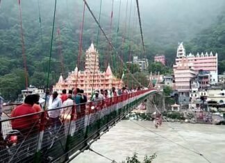 गुजरात पुल हादसे के बाद उत्तराखंड सरकार हुई अलर्ट: प्रदेश के सभी पुलों का सेफ्टी ऑडिट करने के दिए निर्देश lakshman jhula pul