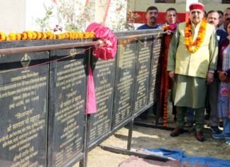 लोनिवि मंत्री महाराज ने 8 करोड़ की सड़कों के सुदृढ़ीकरण, डामरीकरण कार्यों का किया लोकार्पण-शिलान्यास road-asphalting-works-ekeshwar