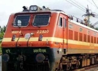 बिहार में चोरों का बड़ा कारनामा: रेलवे स्टेशन तक सुरंग खोदकर चुरा लिया रेल का पूरा इंजन, बेच भी दिया, पुलिस हैरान stole the entire engine of the train in Bihar