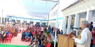 गुरू ही बच्चों को बेहतर शिक्षा व संस्कार देता हैः गढ़वाल सांसद