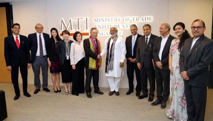 Australia-and-Singapore-ope Australia and Singapore opened doors for large scale investment in Uttar Pradesh