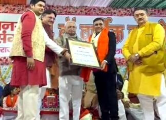 ‘गणेश शंकर विद्यार्थी पुरस्कार’ से सम्मानित हुए ग्रेटर नोएडा प्रेस क्लब के अध्यक्ष धर्मेंद्र चंदेल Dharmendra Chandel honored with 'Ganesh Shankar Vidyarthi Puraskar'