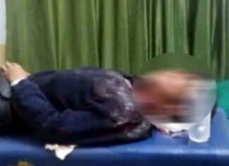दुखद: बस की खिड़की से सिर बाहर निकालने पर छात्र की मौत Student head out of bus window