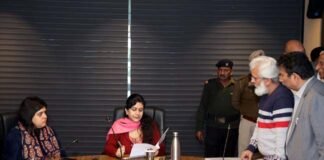 जनसुनवाई में आने वाली शिकायतों को हफ्ते भर में ही निपटाएं : सीईओ रितु माहेश्वरी