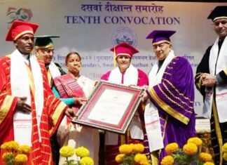 गढ़वाल विश्वविद्यालय के 10वें दीक्षांत समारोह में ढोल वादक सोहन लाल को मिली डॉक्टरेट की मानद उपाधि, 328 छात्र-छात्राओं को मिलीं डिग्रियां dhol vadak sohan lal honorary doctorate
