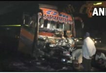 बस चालक को हार्ट अटैक आने से भीषण सड़क हादसा, कार से टक्कर में 9 लोगों की मौत, 30 से ज्यादा घायल