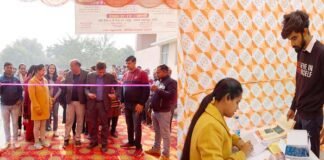 मानसिक रूप से अस्वस्थ होने पर झाड़ फूंक के चक्कर में न पड़ें, उपचार कराएं : डा. यतेन्द्र mentally unwell
