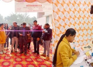 मानसिक रूप से अस्वस्थ होने पर झाड़ फूंक के चक्कर में न पड़ें, उपचार कराएं : डा. यतेन्द्र mentally unwell