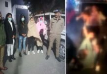 फेसबुक स्टेटस पर कमेंट को लेकर लड़कियों के दो गुटों में चले लाठी-डंडे, सड़क पर गिराकर पीटा, इंटरनेट पर वीडियो वायरल, चार युवतियां गिरफ्तार roorkee-girls-fight-case