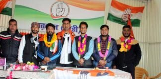 पौड़ी जिला कांग्रेस कमेटी द्वारा युवा कांग्रेस के नवनिर्वाचित पदाधिकारियों का किया गया सम्मान