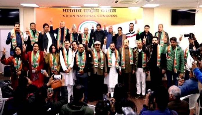 17 leaders Ghulam Nabi Azad