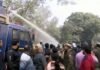 जोर आजमाइश: दिल्ली में कड़ाके की ठंड में भाजपा और आप की जंग जारी, 3 दिन पहले सदन में हुई थी हाथापाई BJP and AAP leaders clashed in Delhi