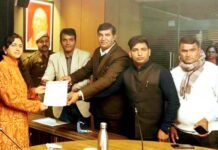 ग्रेनो प्राधिकरण सीईओ से मिला फेडरेशन ऑफ आरडब्ल्यूए का प्रतिनिधिमंडल, सौंपा आठ सूत्रीय ज्ञापन Federation of RWAs met the CEO of Greno Authority