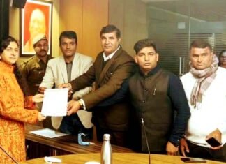 ग्रेनो प्राधिकरण सीईओ से मिला फेडरेशन ऑफ आरडब्ल्यूए का प्रतिनिधिमंडल, सौंपा आठ सूत्रीय ज्ञापन Federation of RWAs met the CEO of Greno Authority