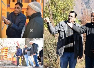 सचिव आपदा प्रबन्धन डा. रंजीत कुमार सिन्हा ने जोशीमठ पहुंचकर औली रोपवे, मनोहरबाग, शंकराचार्य मठ, जेपी कालोनी आदि भू-धंसाव प्रभावित क्षेत्रों का किया स्थलीय निरीक्षण Joshimath and did ground inspection of landslide affected areas