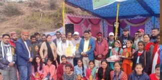 परसुंडाखाल मैदान में आयोजित तीन दिवसीय मकरैण मेला हुआ संपन्न, आस्था के साथ साथ बौद्धिक व क्रीड़ा प्रतिगियताओं के लिए प्रसिद्ध हो रहे मकरैण मेले Makrain mela held at Parsundakhal
