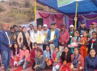 परसुंडाखाल मैदान में आयोजित तीन दिवसीय मकरैण मेला हुआ संपन्न, आस्था के साथ साथ बौद्धिक व क्रीड़ा प्रतिगियताओं के लिए प्रसिद्ध हो रहे मकरैण मेले Makrain mela held at Parsundakhal