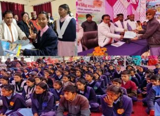उत्तराखंड में ‘परीक्षा पर चर्चा’ कार्यक्रम की तैयारियां पूरी, 5464 स्कूलों में होगा लाइव टेलीकास्ट, प्रदेशभर के 10 लाख से अधिक स्टूडेंट्स लेंगे भाग Pariksha Par Charcha