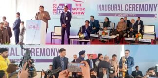 Auto Expo 2023: केंद्रीय मंत्री नितिन गडकरी ने किया ऑटो एक्सपो का औपचारिक उद्घाटन, बोले हम शानदार रोड बना रहे तभी लोग गाड़ियां खरीद रहे हैं