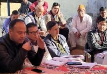 बीरोंखाल ब्लॉक की सीली तल्ली में आयोजित BDC बैठक में सड़क, स्वास्थ्य, पेयजल के के मुद्दों पर हुई परिचर्चा