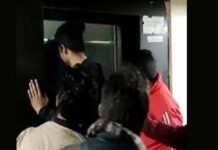 ग्रेटर नोएडा में 20 मिनट तक लिफ्ट में फंसे रहे 12 छात्र, हलक में अटकी रही जान, न अलार्म बजा न कोई शोर सुन पाया, ऐसे निकाला बाहर essel tower greater noida