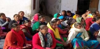 चौबट्टाखाल तहसील क्षेत्र में गुलदार का आतंक जारी, महिलाओं ने बाजार बंद कराकर दिया धरना