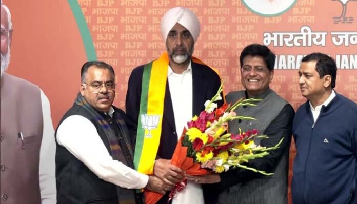 Former Punjab Finance Minister and senior Congress leader Manpreet Badal resigns