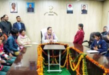 सीएम धामी ने ‘आत्मनिर्भर टिहरी की संकल्पना’ विषय पर स्कूली छात्र-छात्राओं एवं बाल विधायकों के साथ किया संवाद Aatmanirbhar Tehri ki sankalpana