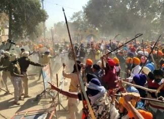 अमित शाह को जान से मारने की धमकी देने वाले अमृतपाल सिंह के समर्थकों का अमृतसर में बवाल, तलवारें लेकर घुसे थाने में, कई पुलिसकर्मी जख्मी