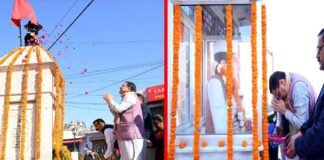 सीएम धामी ने राइफलमैन बीसी गब्बर सिंह और अमर शहीद श्रीदेव सुमन के स्मारक पर माल्यार्पण कर दी श्रद्धांजलि